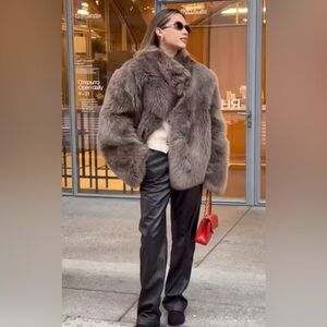 🔥 NEW Luxurious Gray Faux Fur Coat